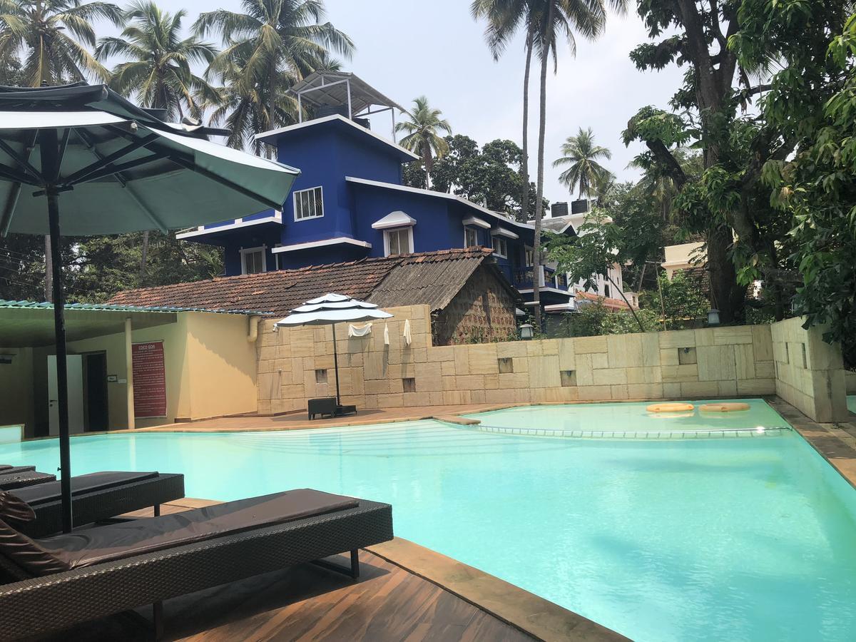 Hotel Coco Goa à Arpora Extérieur photo