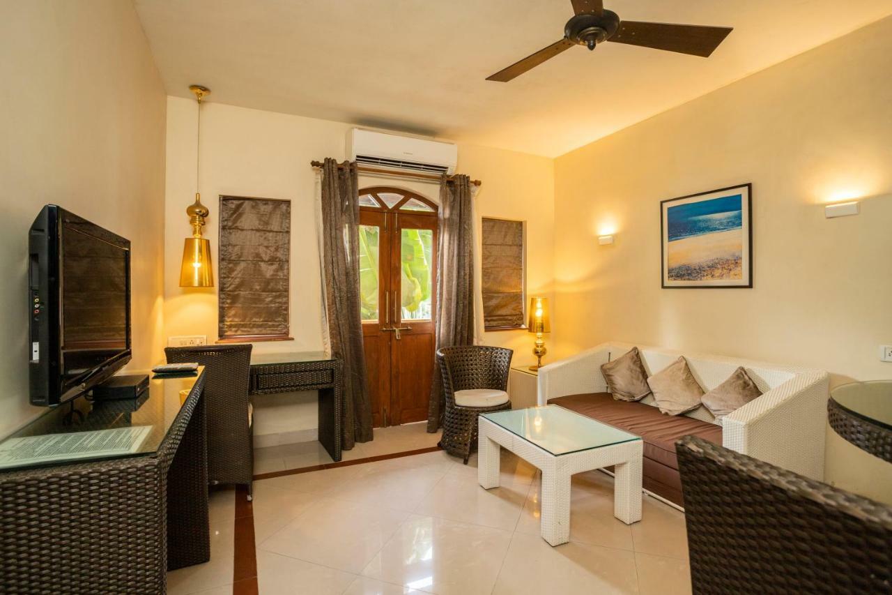 Hotel Coco Goa à Arpora Extérieur photo